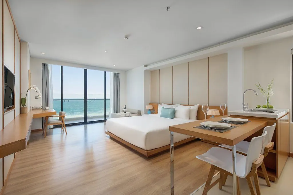 Tms Hotel Da Nang Beach 5*,